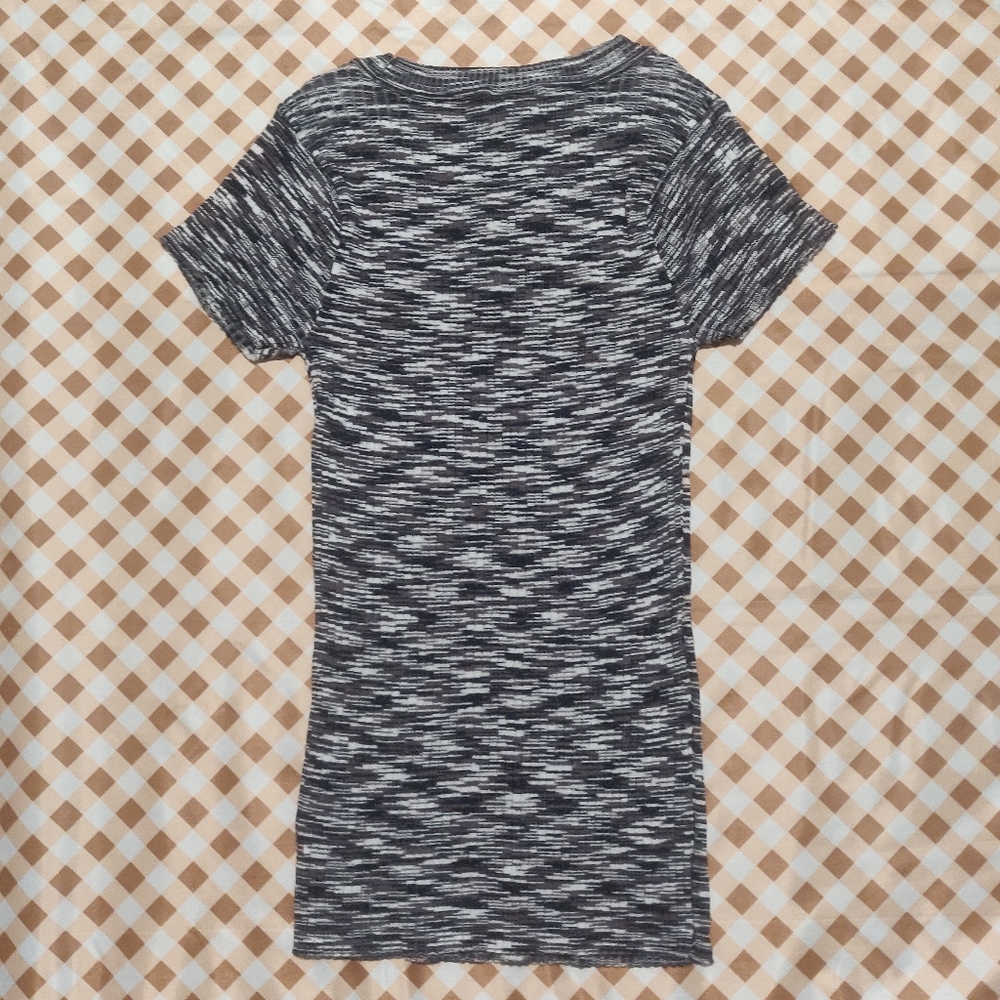 Rue21 Small Patterned Top - Picture 2 of 3